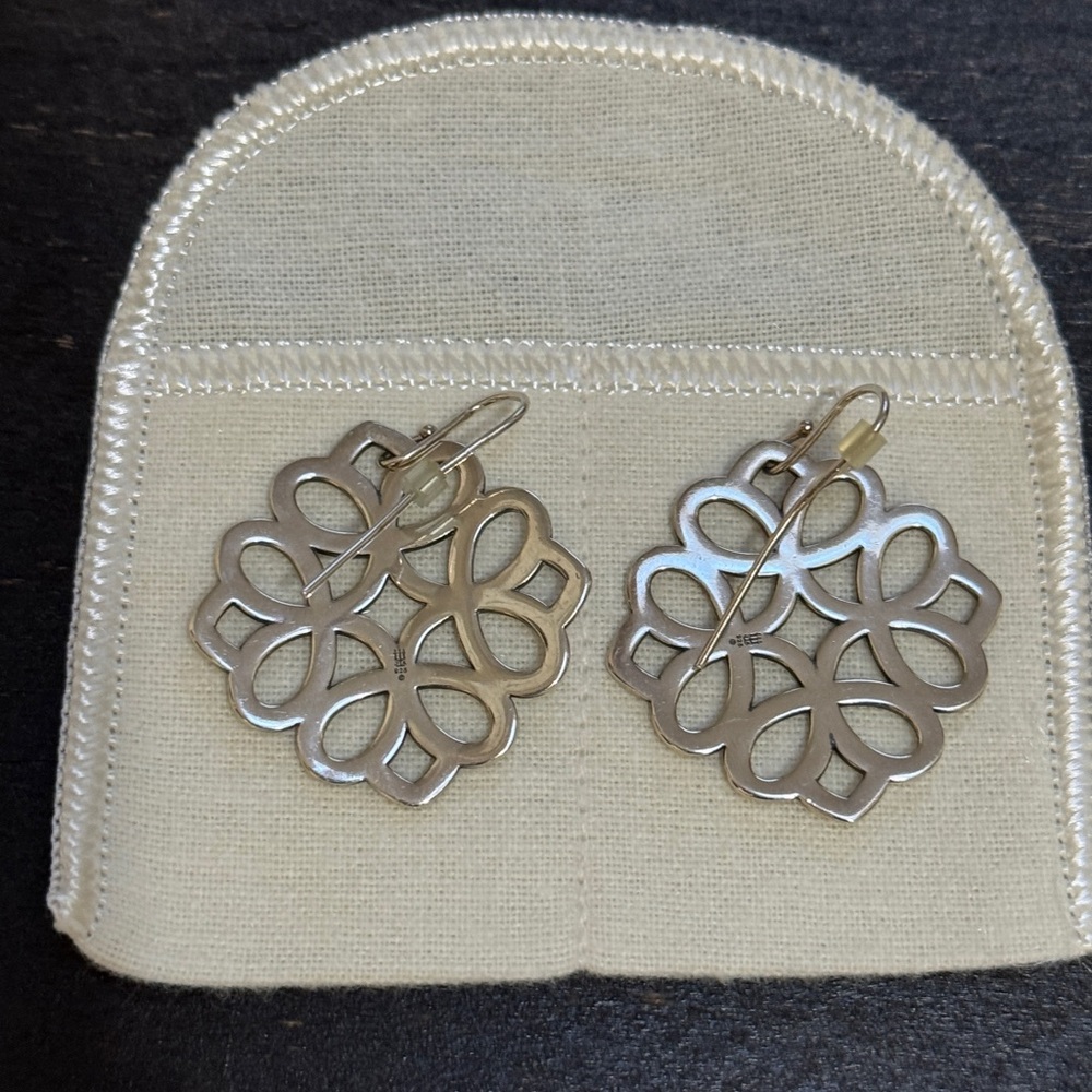 James Avery Tracery Sterling Silver Retired Earrings - Picture 2 of 2
